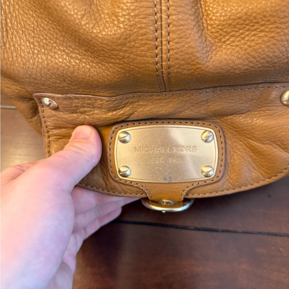 Michael Kors Leather Boho Shoulder Bag - Picture 2 of 5